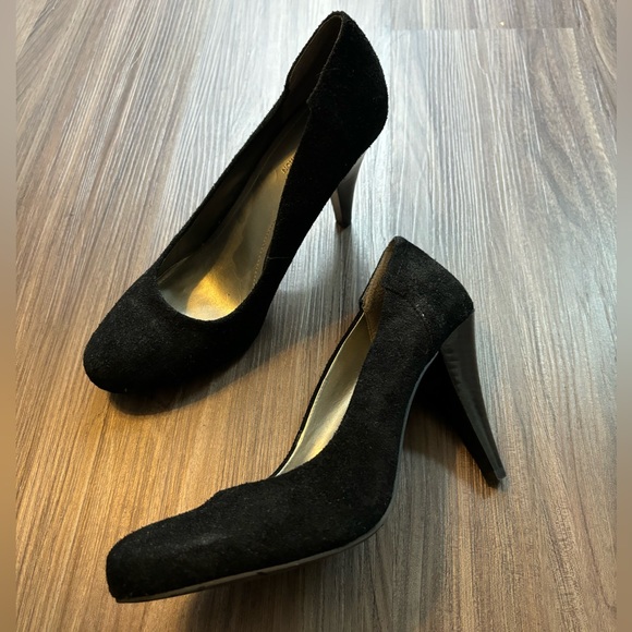 BCBG Black Suede Pumps - Picture 2 of 6